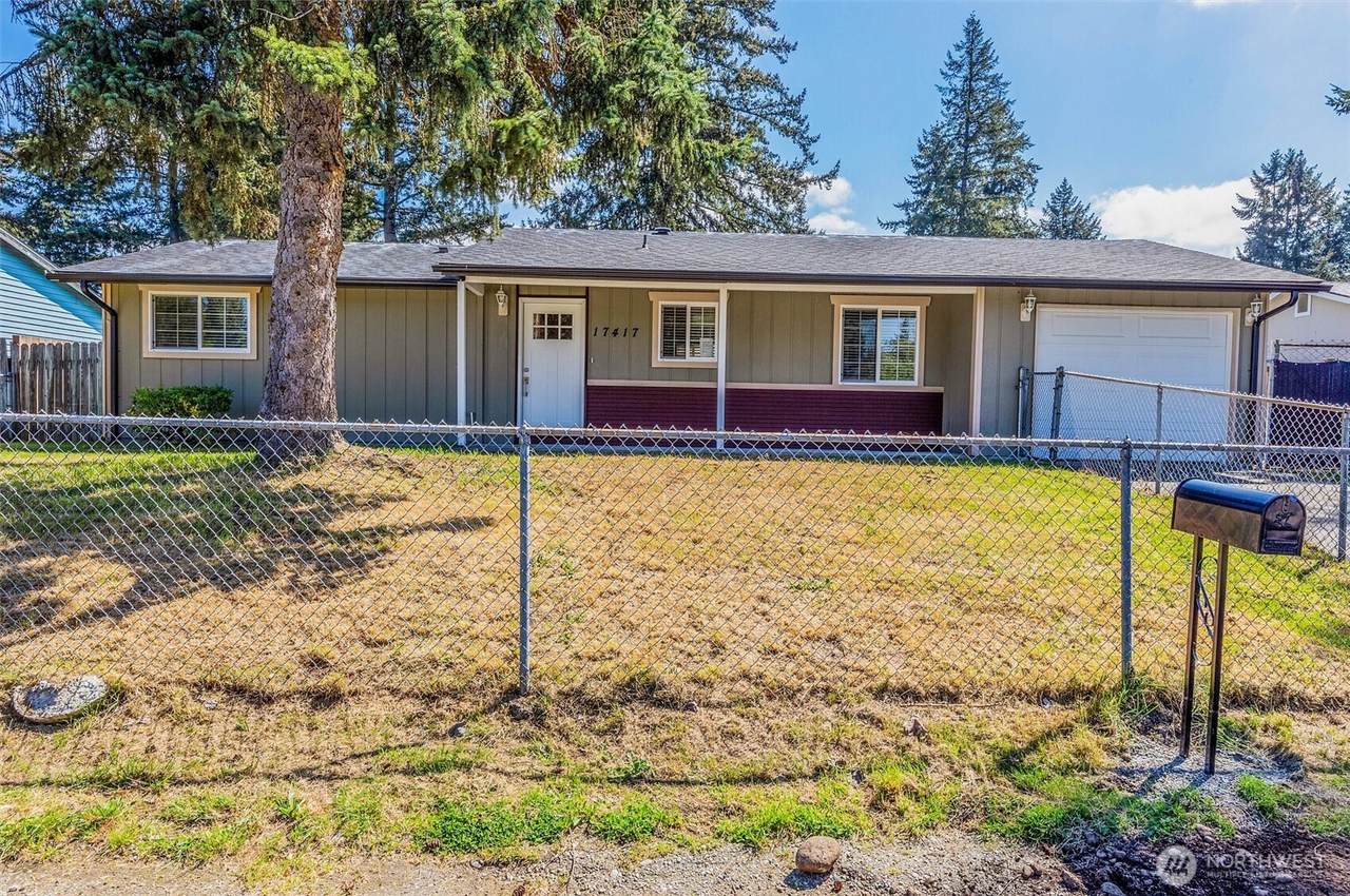 17417 11th Avenue - Photo 1