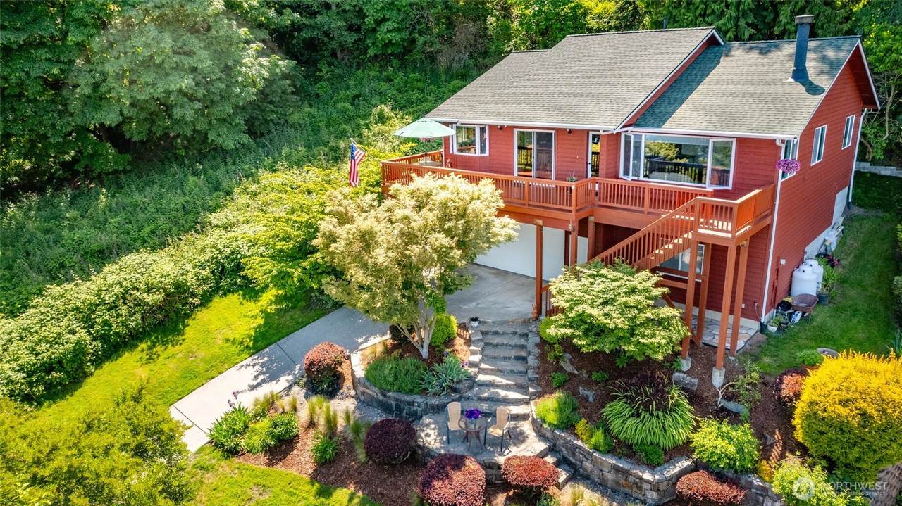 2205 Cranes Landing Drive - Photo 1