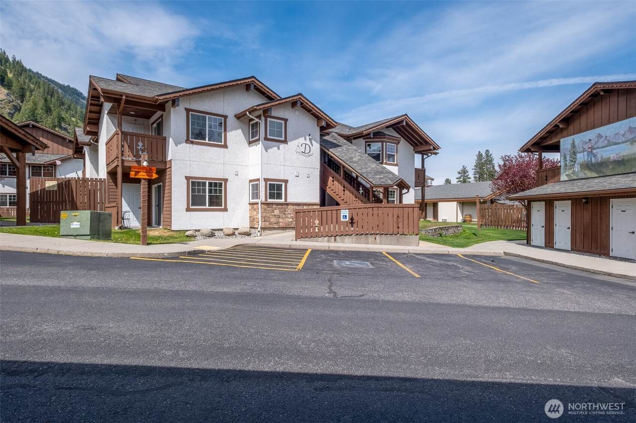 545 Junction Lane - Photo 1