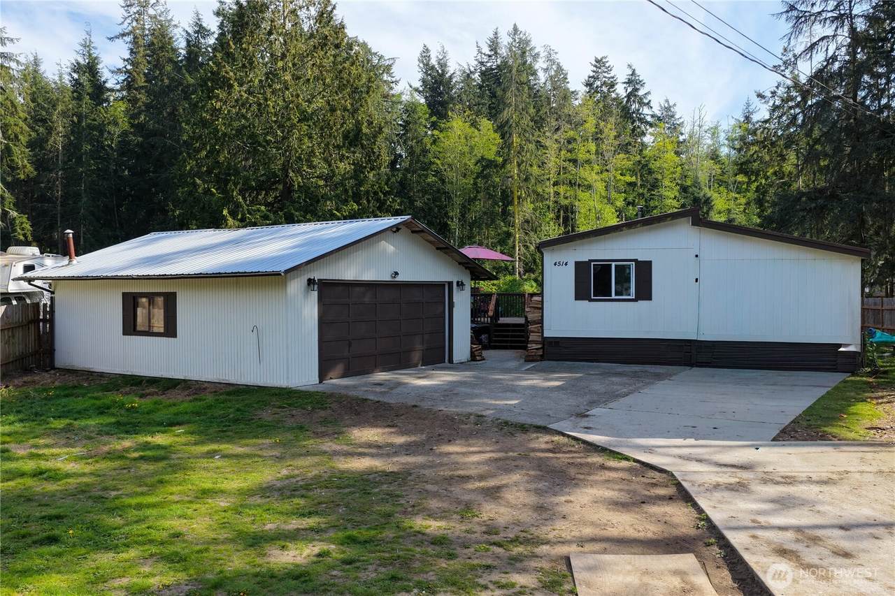 4514 Alamo Way - Photo 1