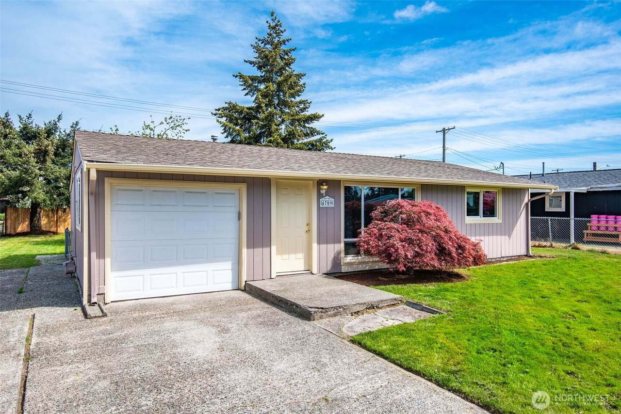 4709 101st Street - Photo 1