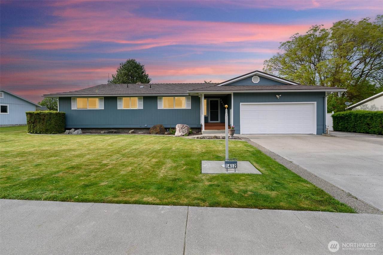 1412 15th Avenue - Photo 1