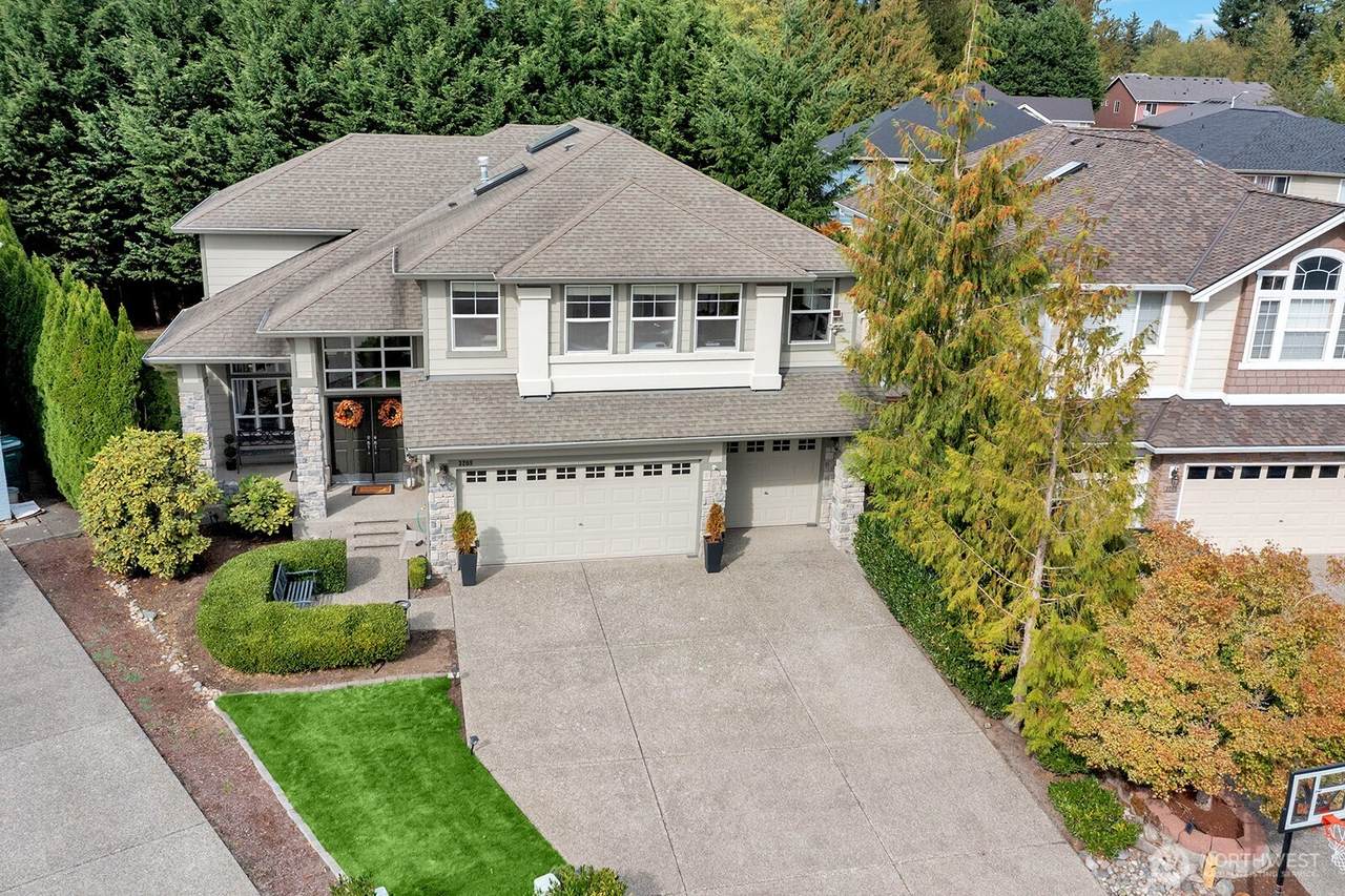 3208 175th Street - Photo 1