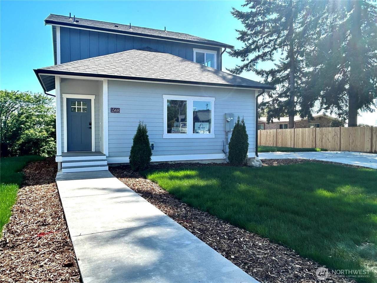 1568 28th Street - Photo 1