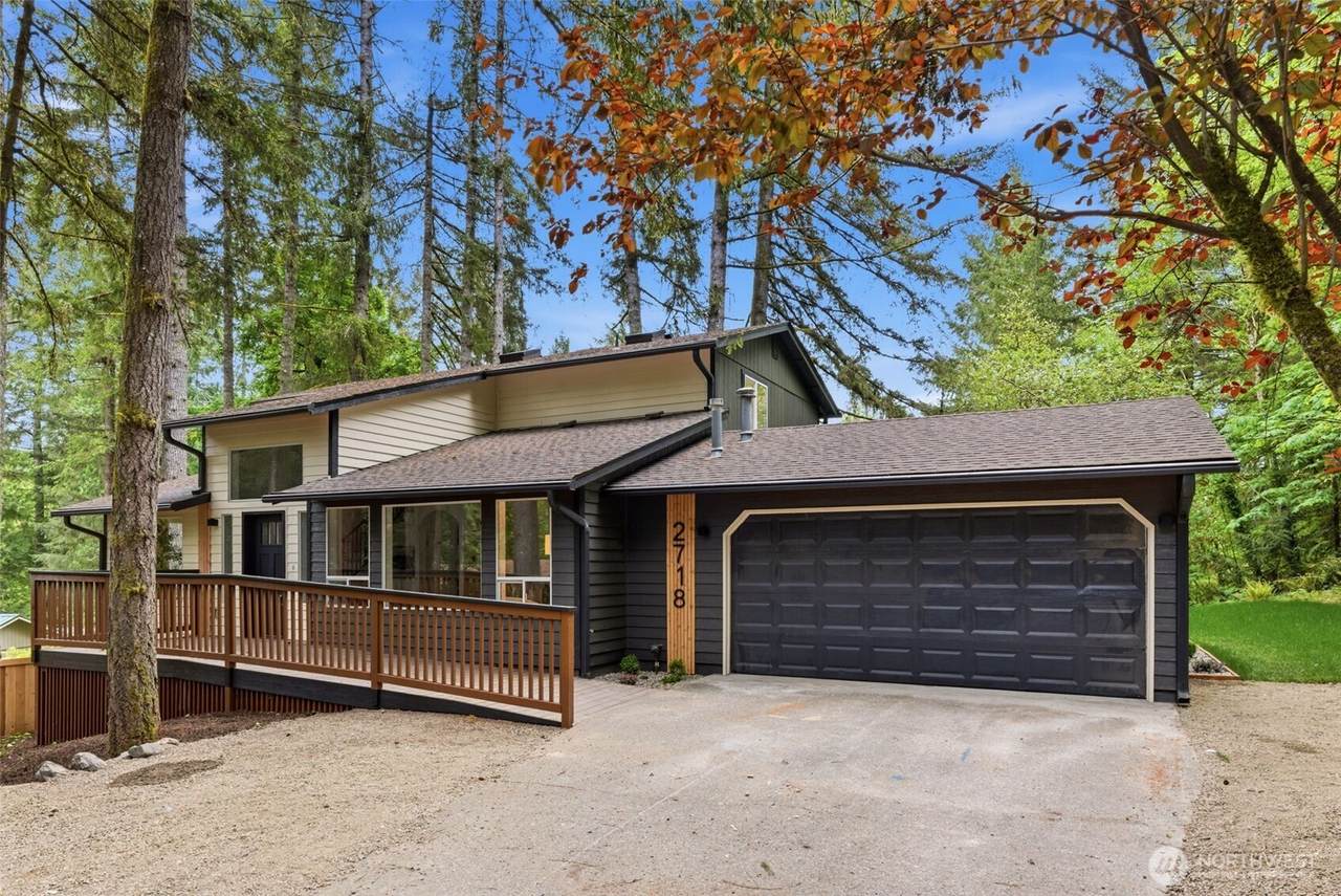 2718 Aztec Drive - Photo 1