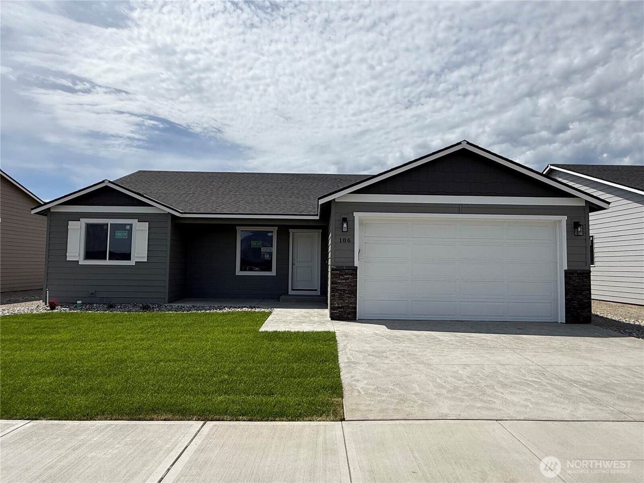 186 Salmon Drive - Photo 1