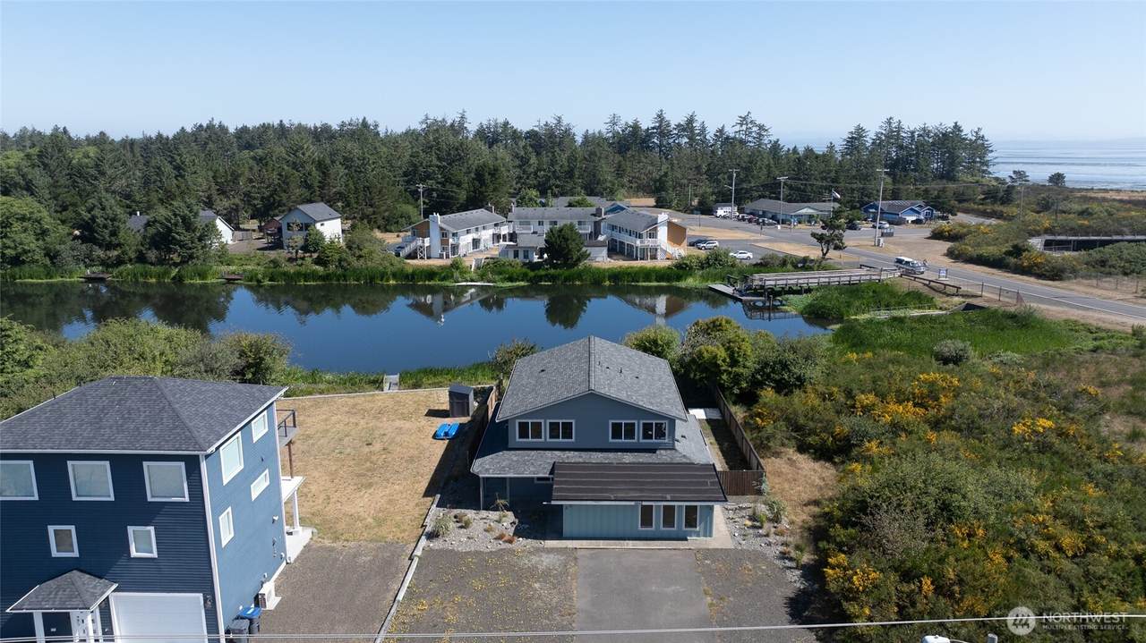 1042 Point Brown Avenue - Photo 1