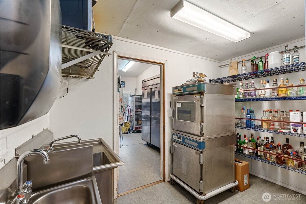https://bt-photos.global.ssl.fastly.net/nwmls/1280_boomver_1_2519717-1.jpg