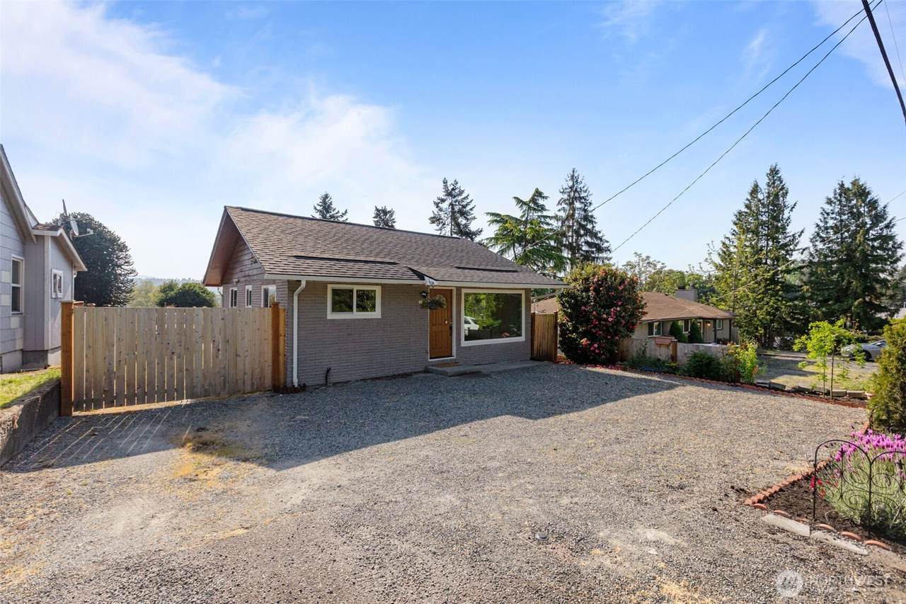 https://bt-photos.global.ssl.fastly.net/nwmls/1280_boomver_1_2519755-1.jpg