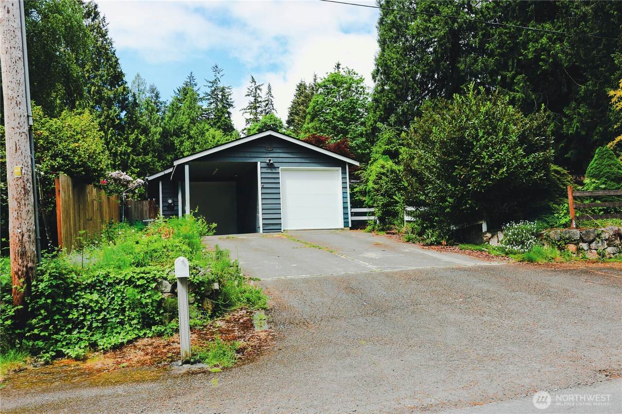 14717 206th Avenue - Photo 1