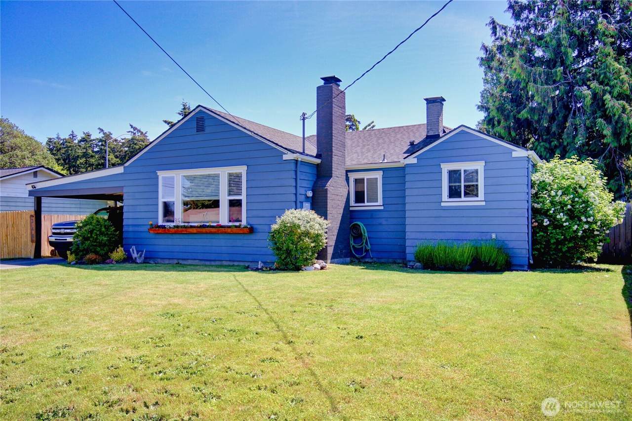 348 Harvest Drive - Photo 1