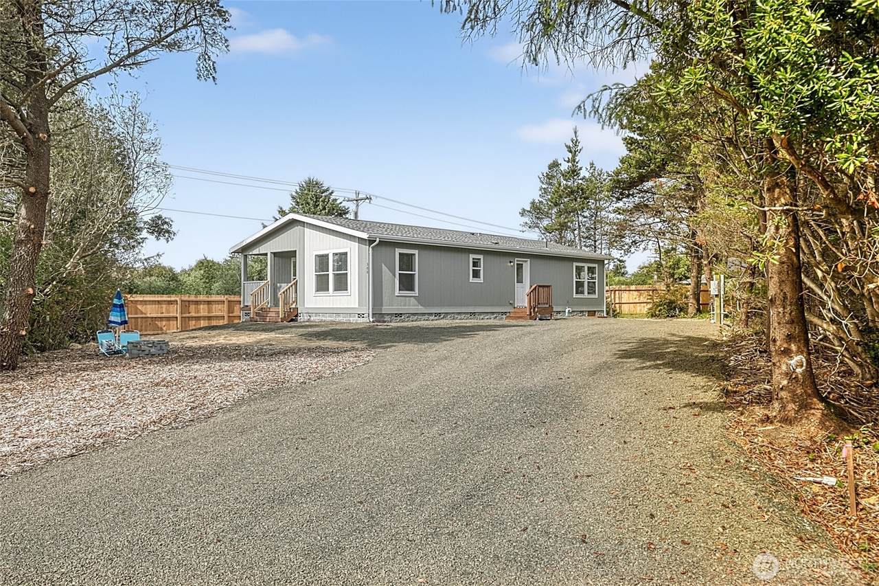 300 Marine View Drive - Photo 1