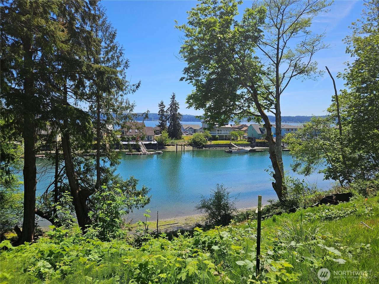 271 Beach Drive - Photo 1