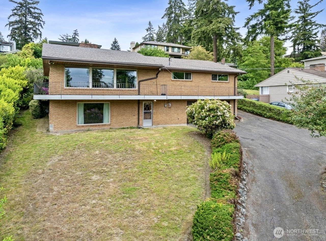 9510 Lake Washington Boulevard - Photo 1