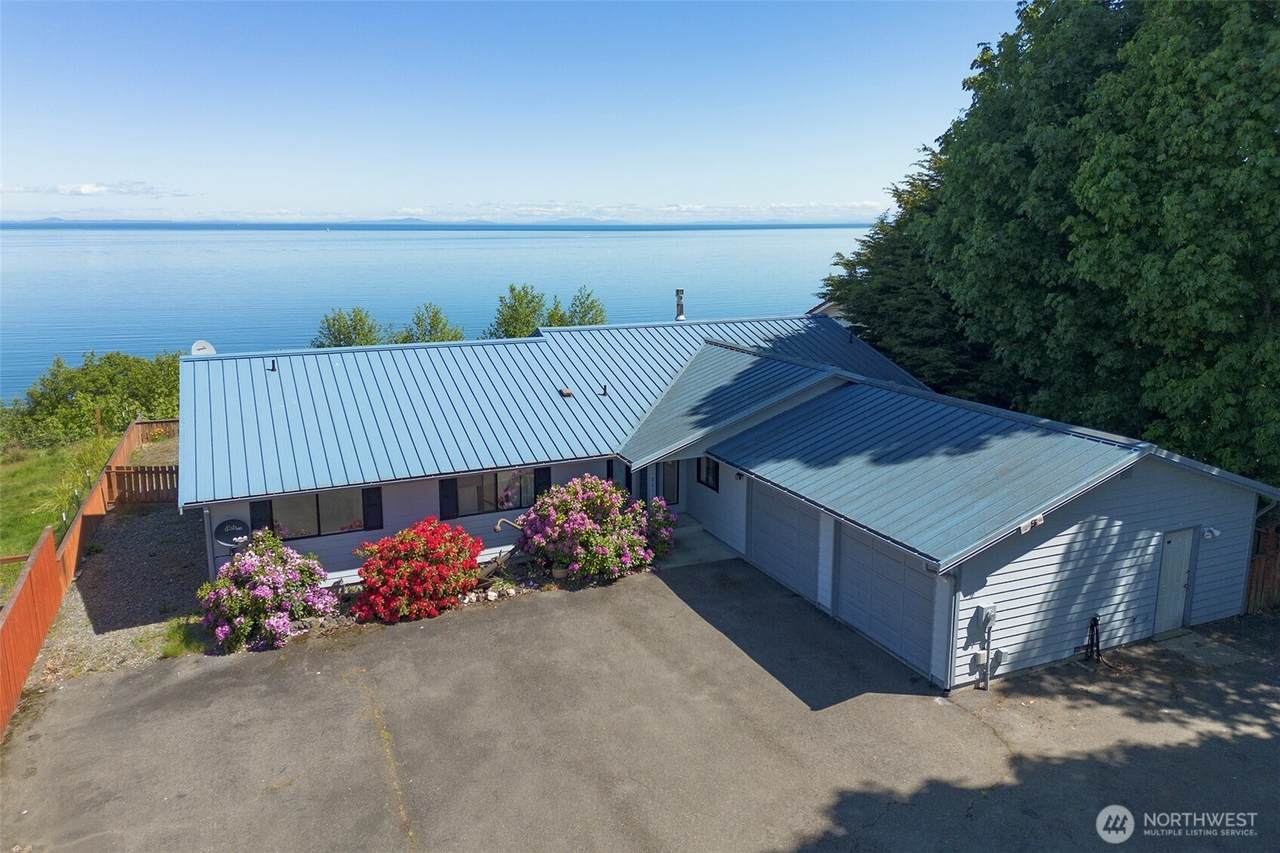 1801 Harborcrest Place - Photo 1