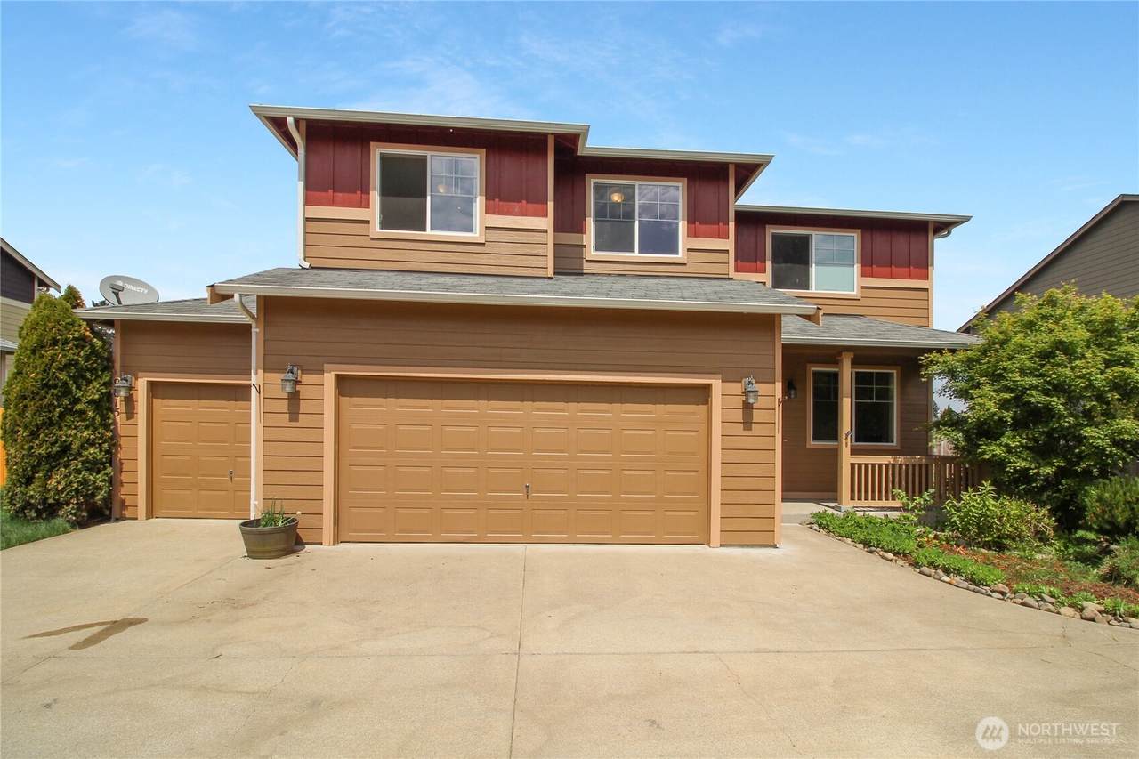 9815 198th Street - Photo 1