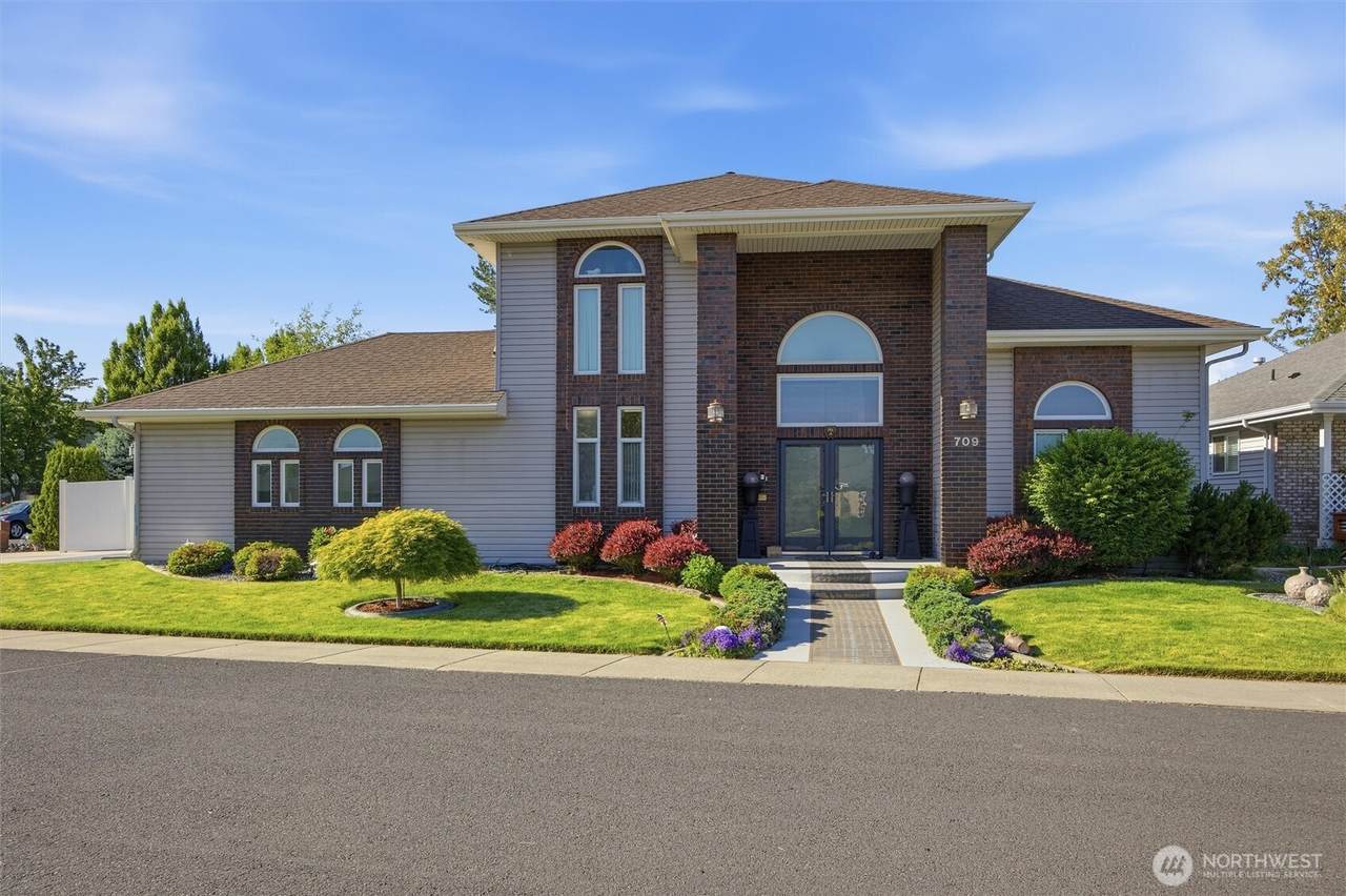 709 Songbird Lane - Photo 1
