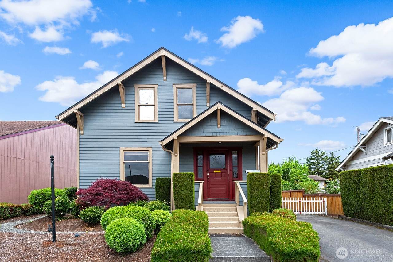 311 4th Street - Photo 1