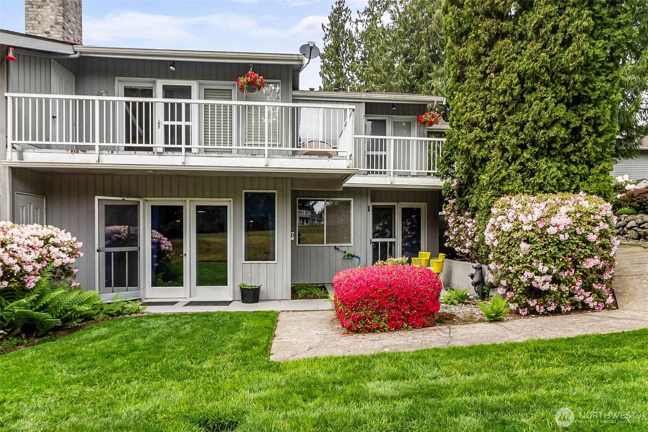 6930 Woodlands Way - Photo 1