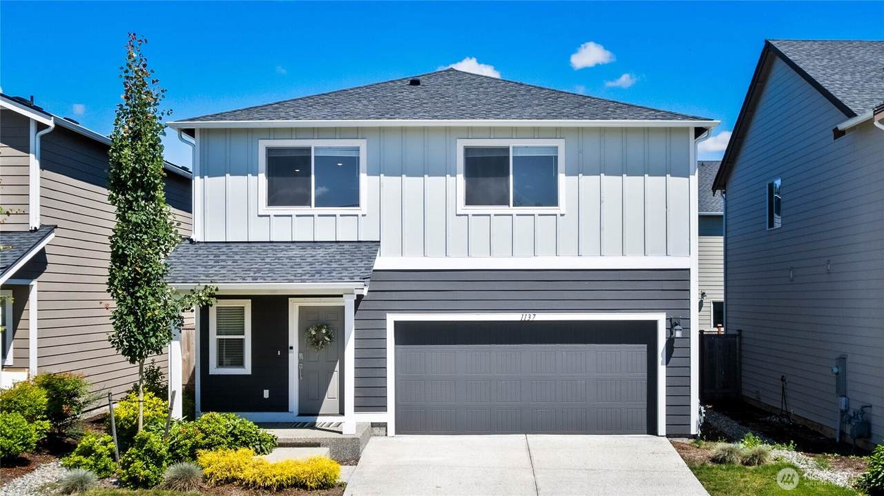 1137 15th Avenue - Photo 1
