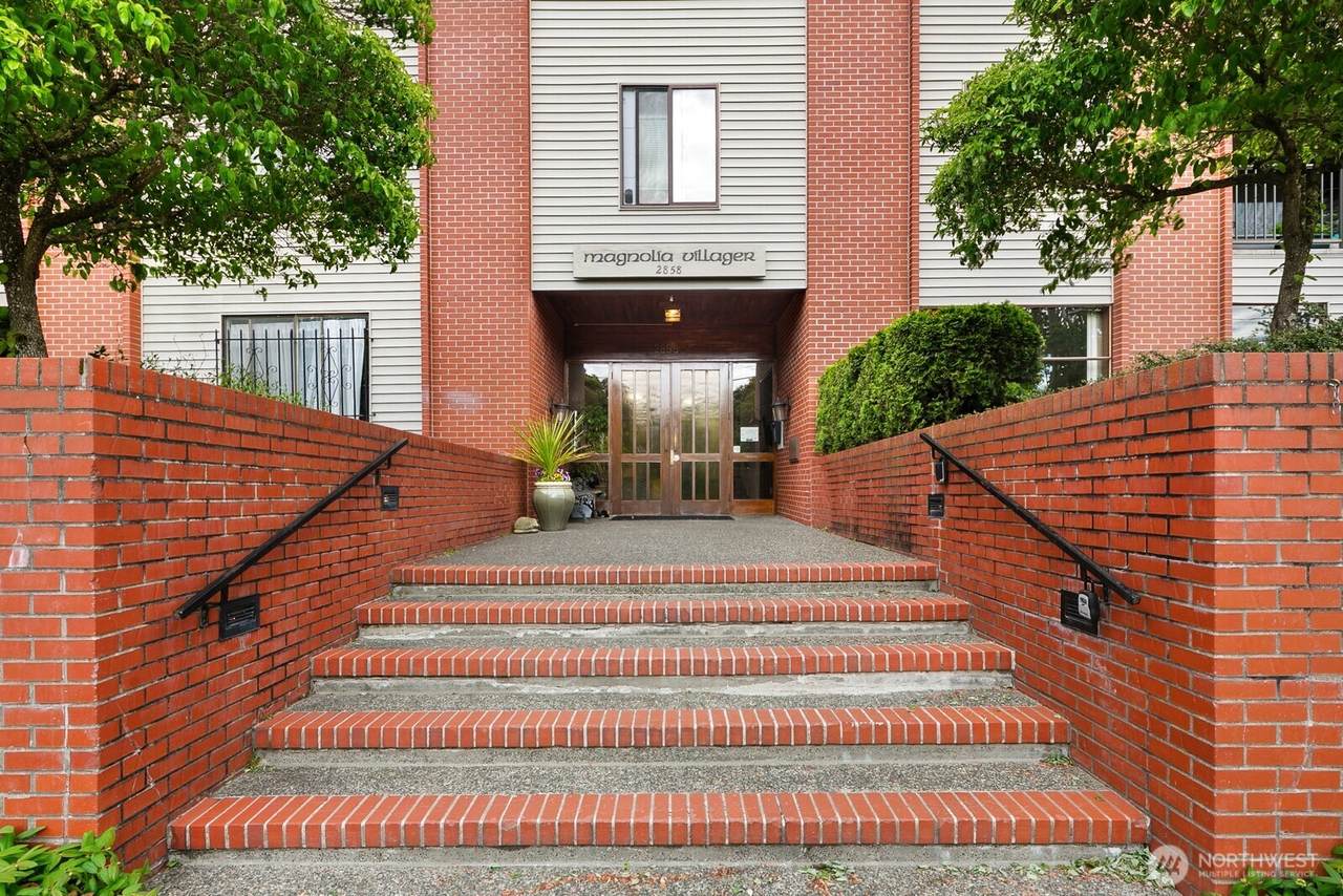 2858 32nd Avenue - Photo 1