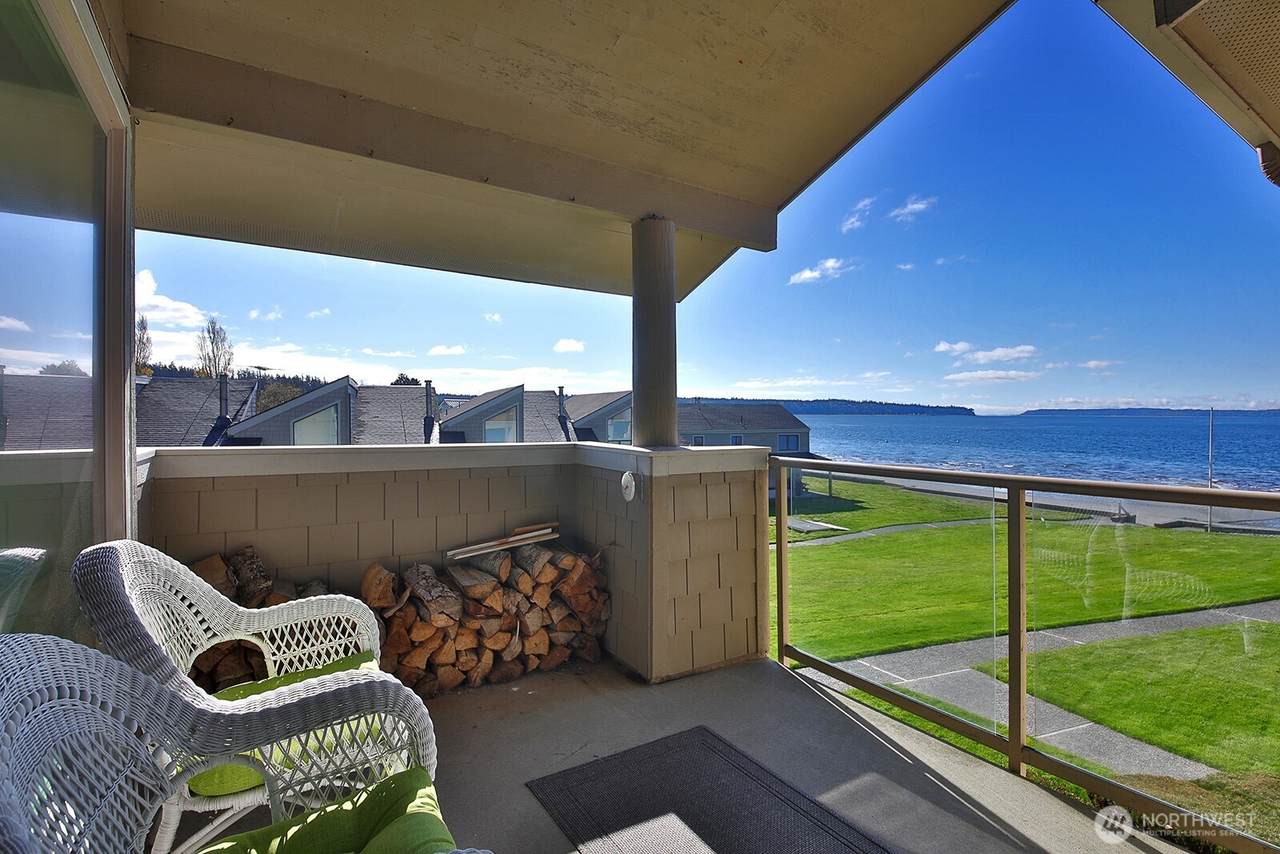 816 Old Beach Road - Photo 1