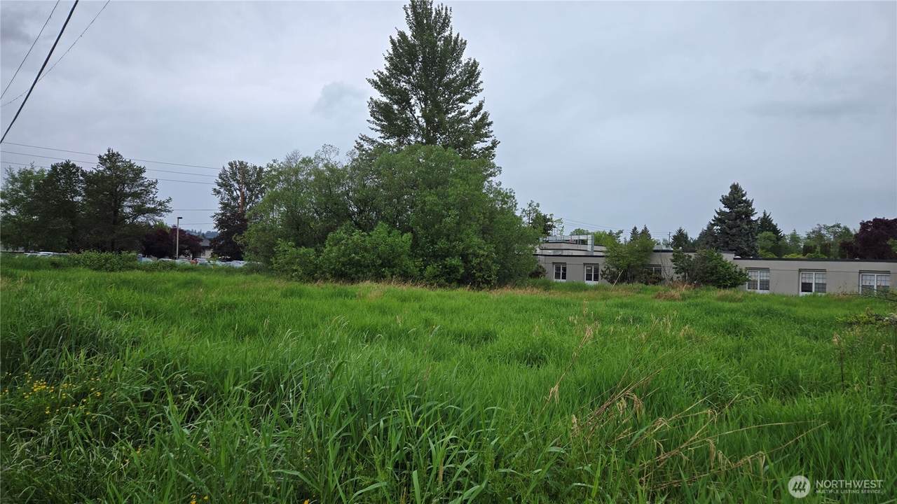 1215 9th Street - Photo 1