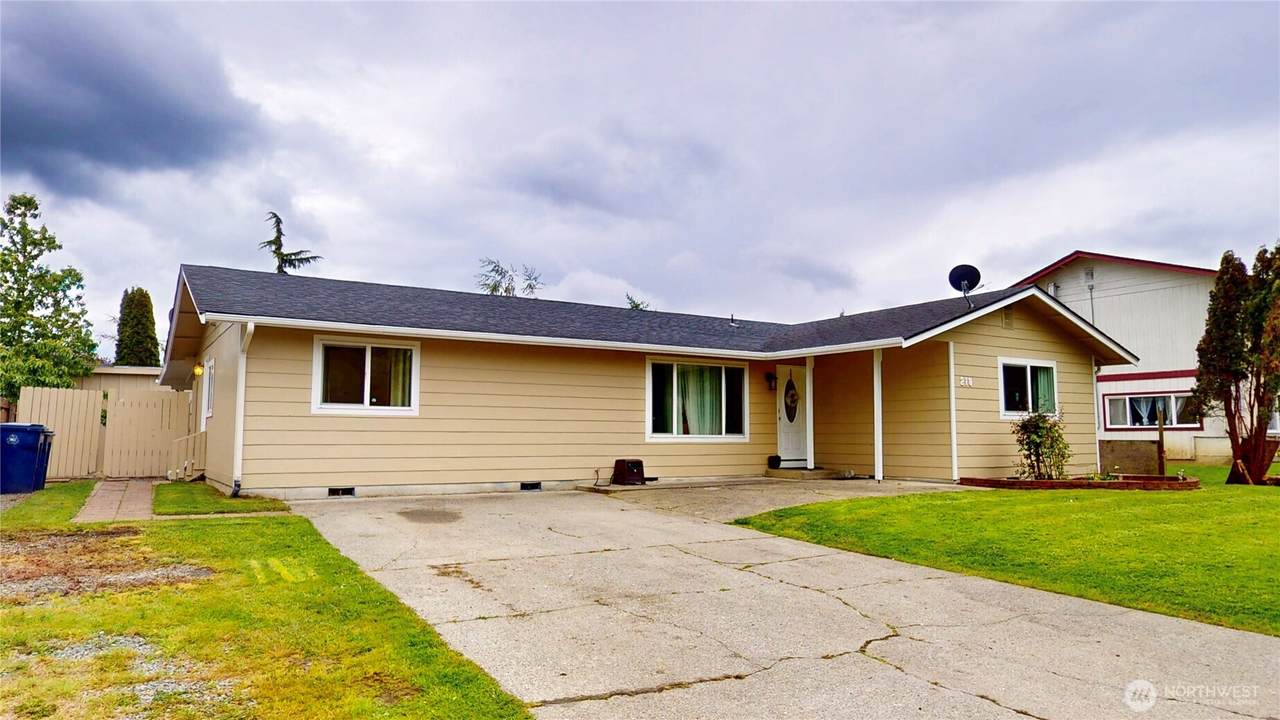 218 24th Street - Photo 1