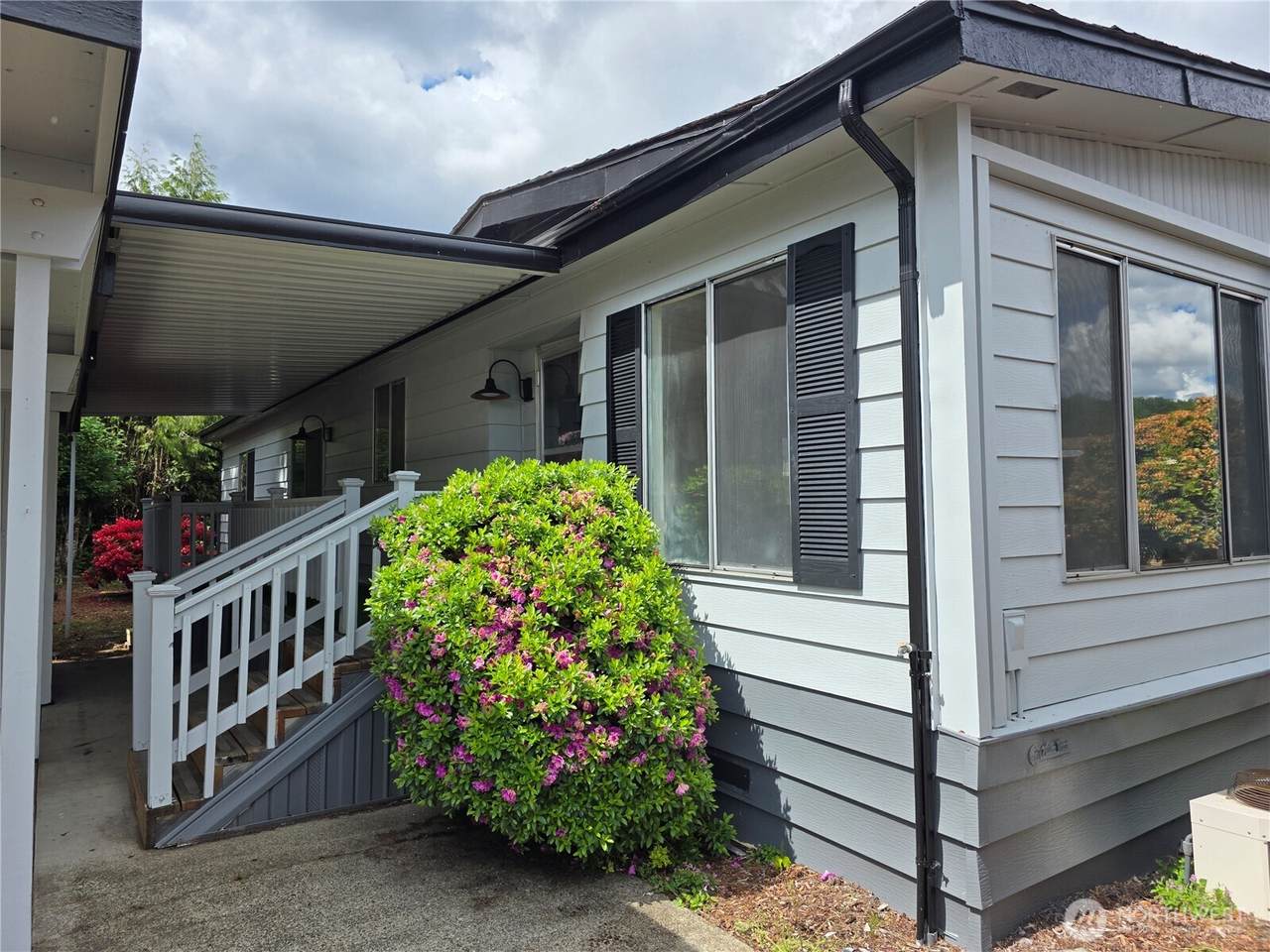 2916 35th Avenue Ct - Photo 1