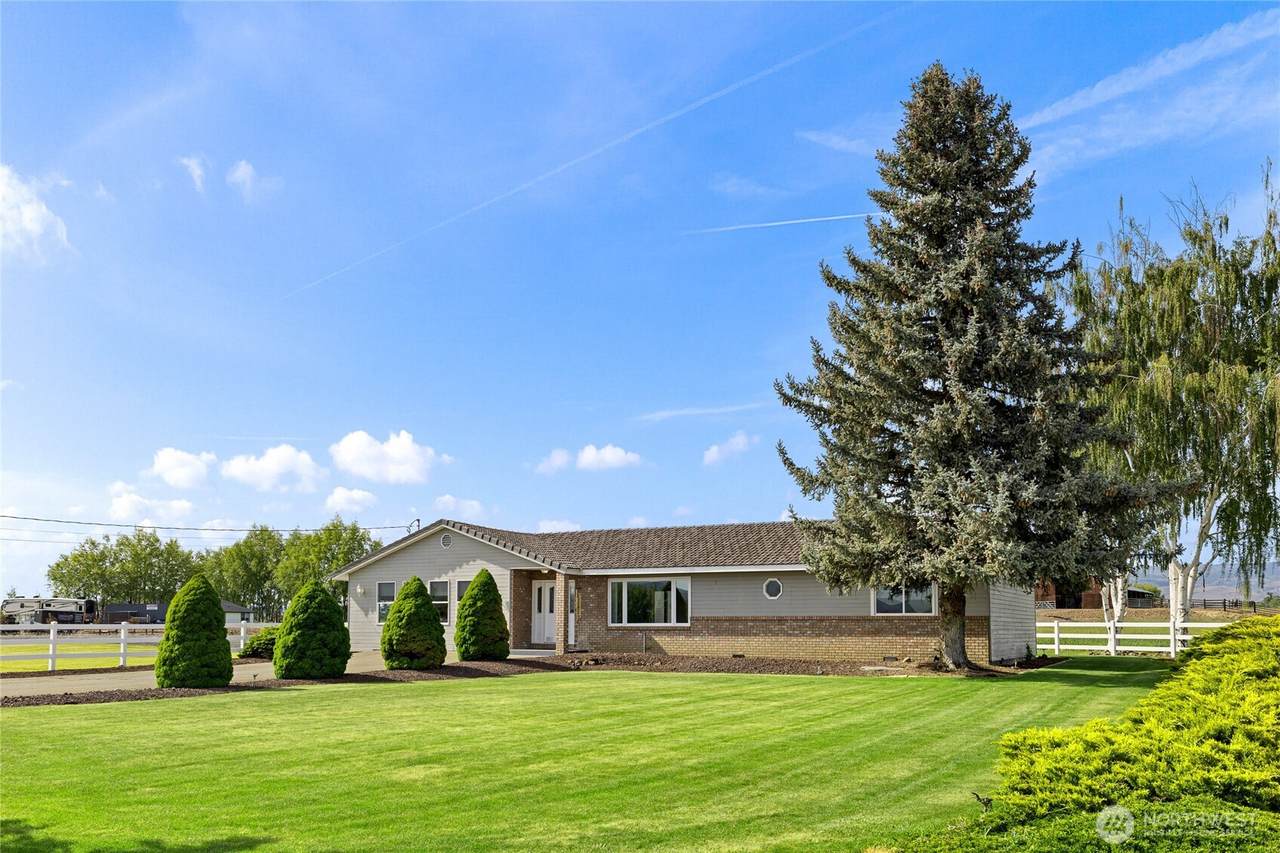 1231 Game Farm Road - Photo 1