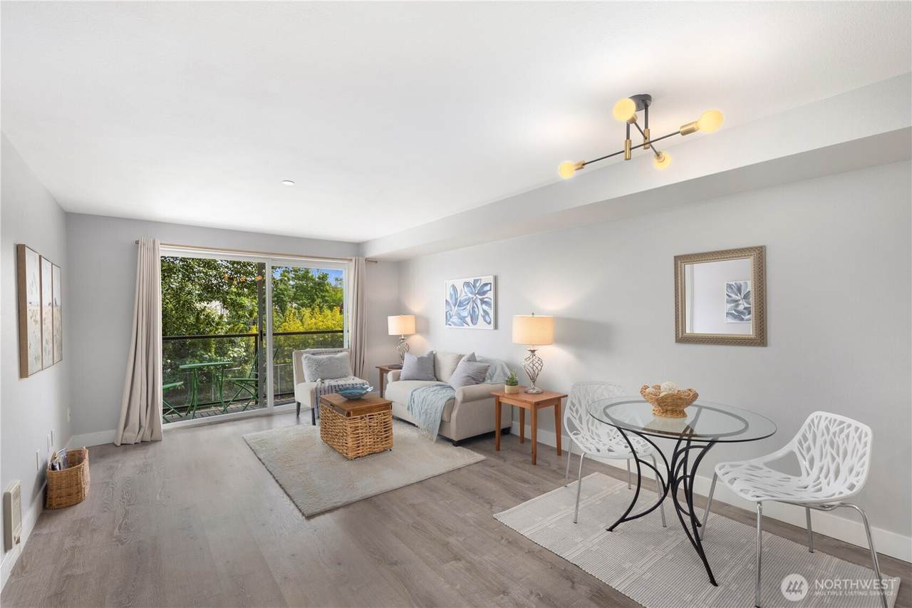 3022 Bradford St - Photo 1