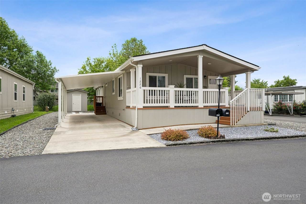 1226 Maple Drive - Photo 1