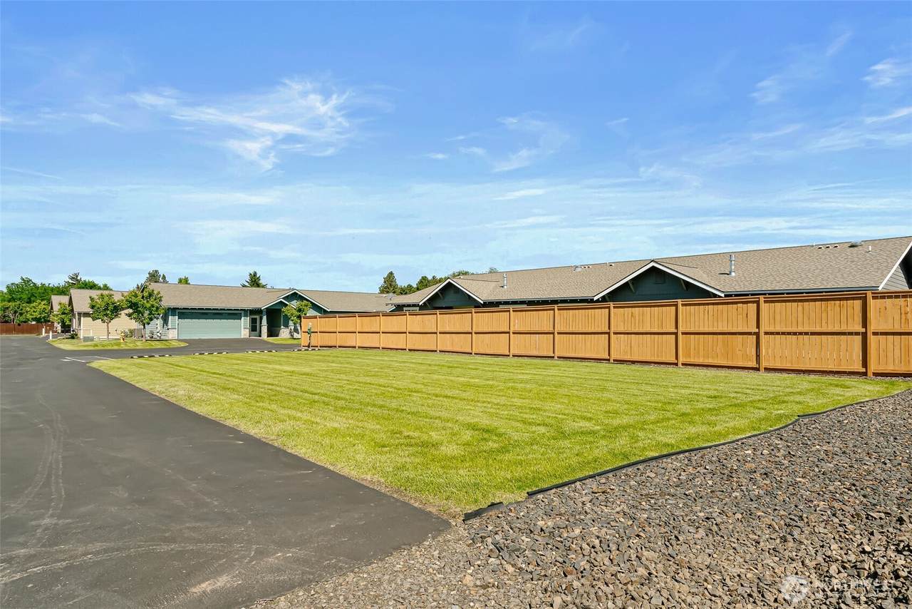 803 Willow Street - Photo 1