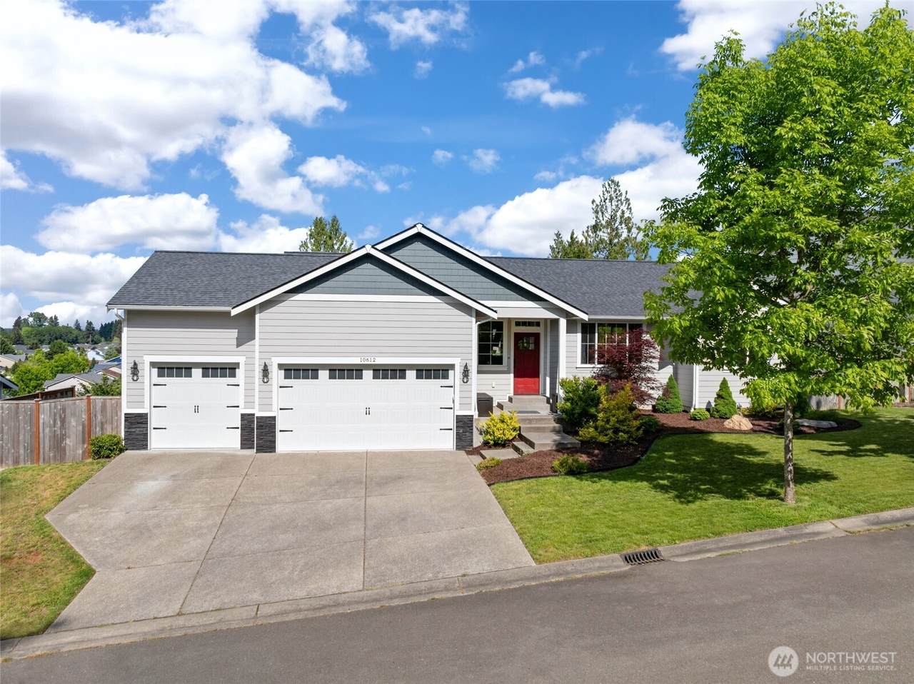 10612 Palisades Street - Photo 1