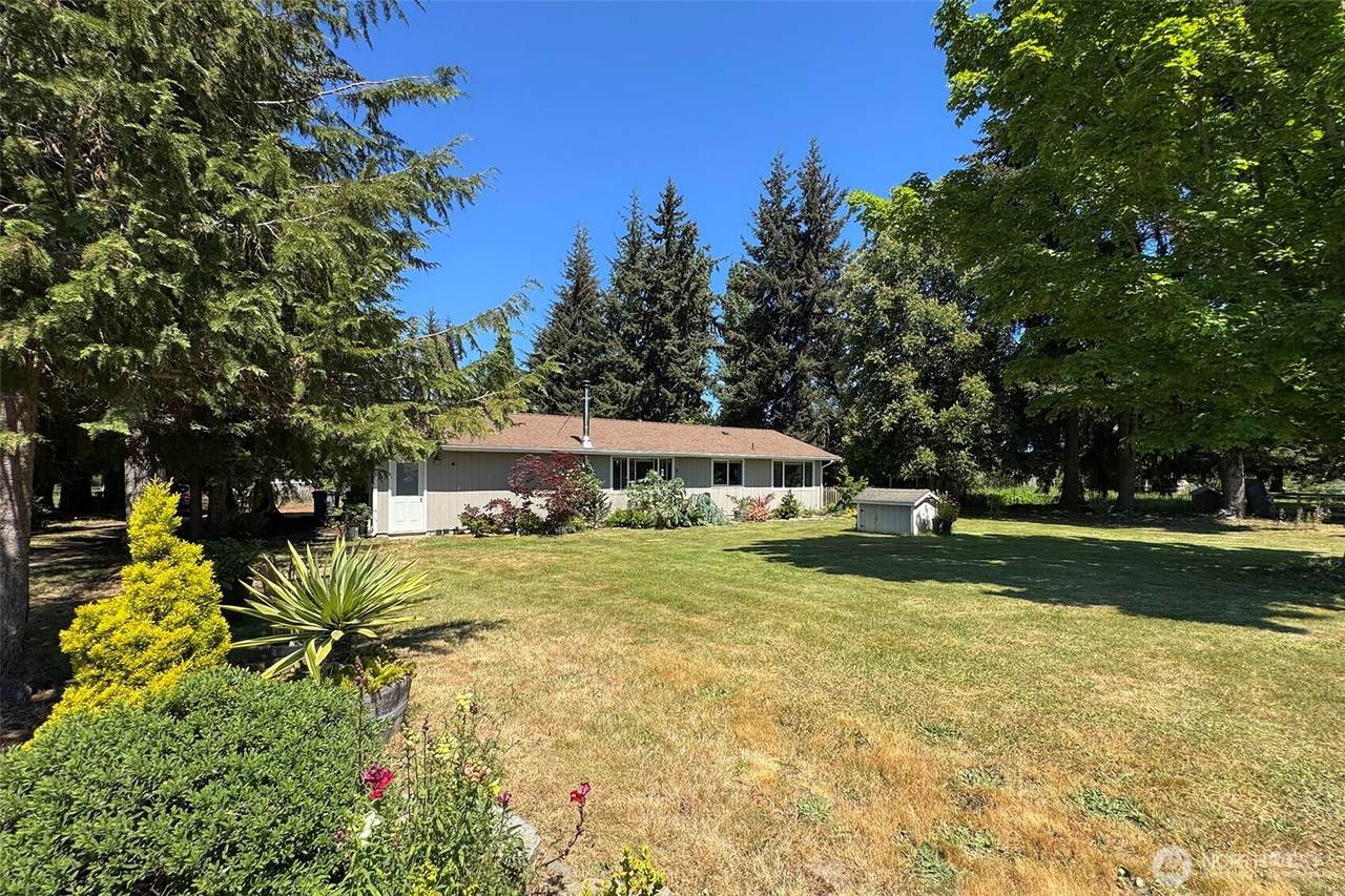 221 Mccomb Lane - Photo 1
