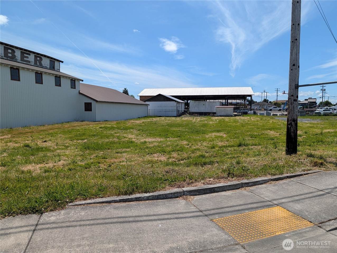 9728 270th Street - Photo 1