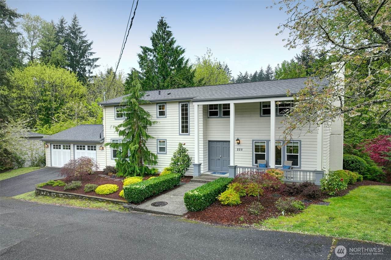 225 131st Avenue - Photo 1