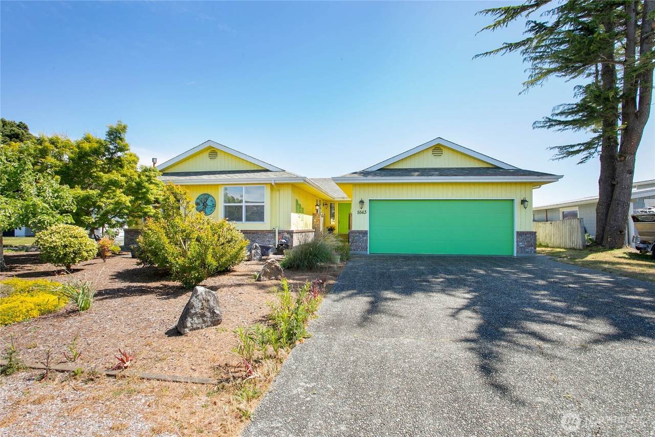 5563 Haida Way - Photo 1