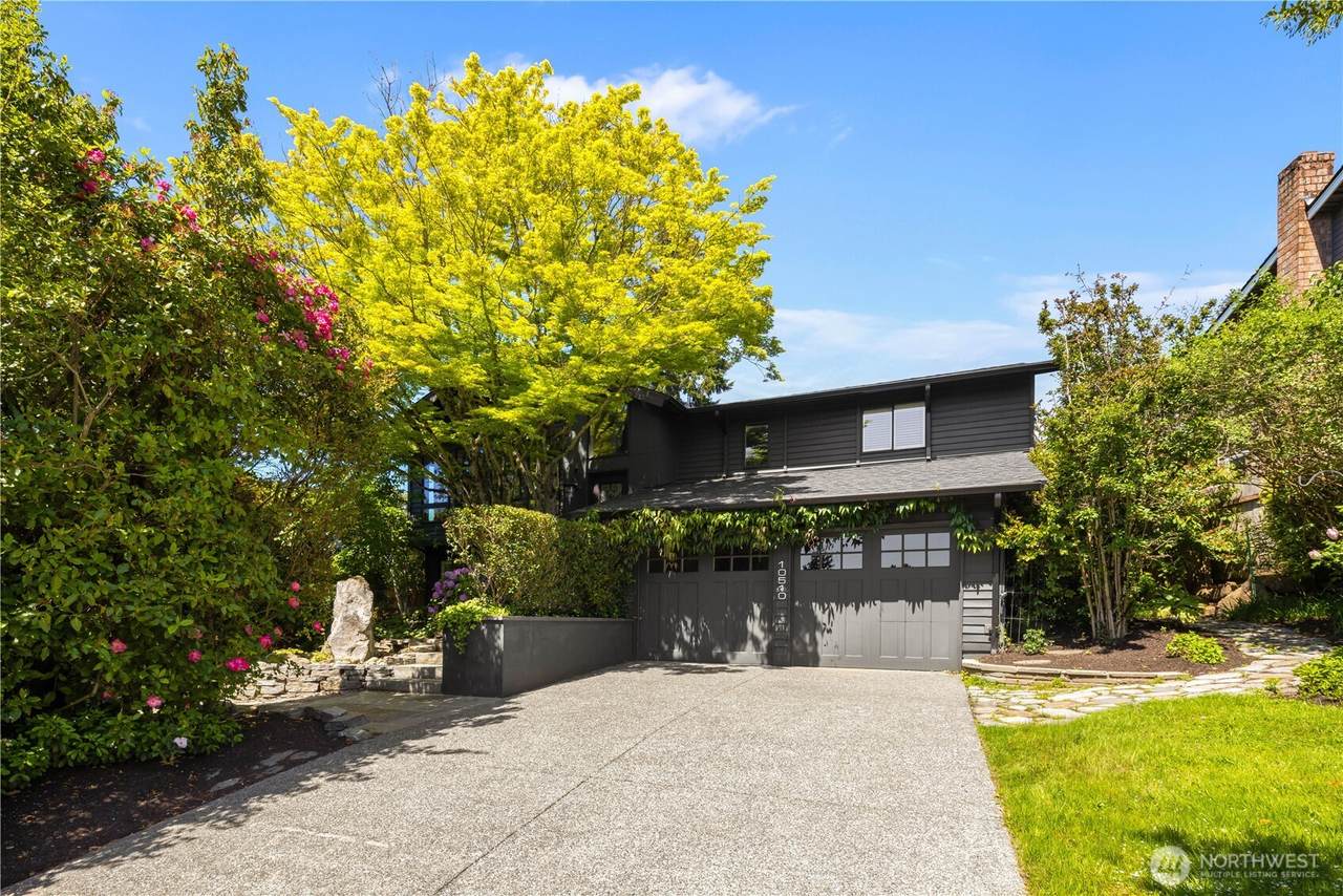 10510 44th Street - Photo 1
