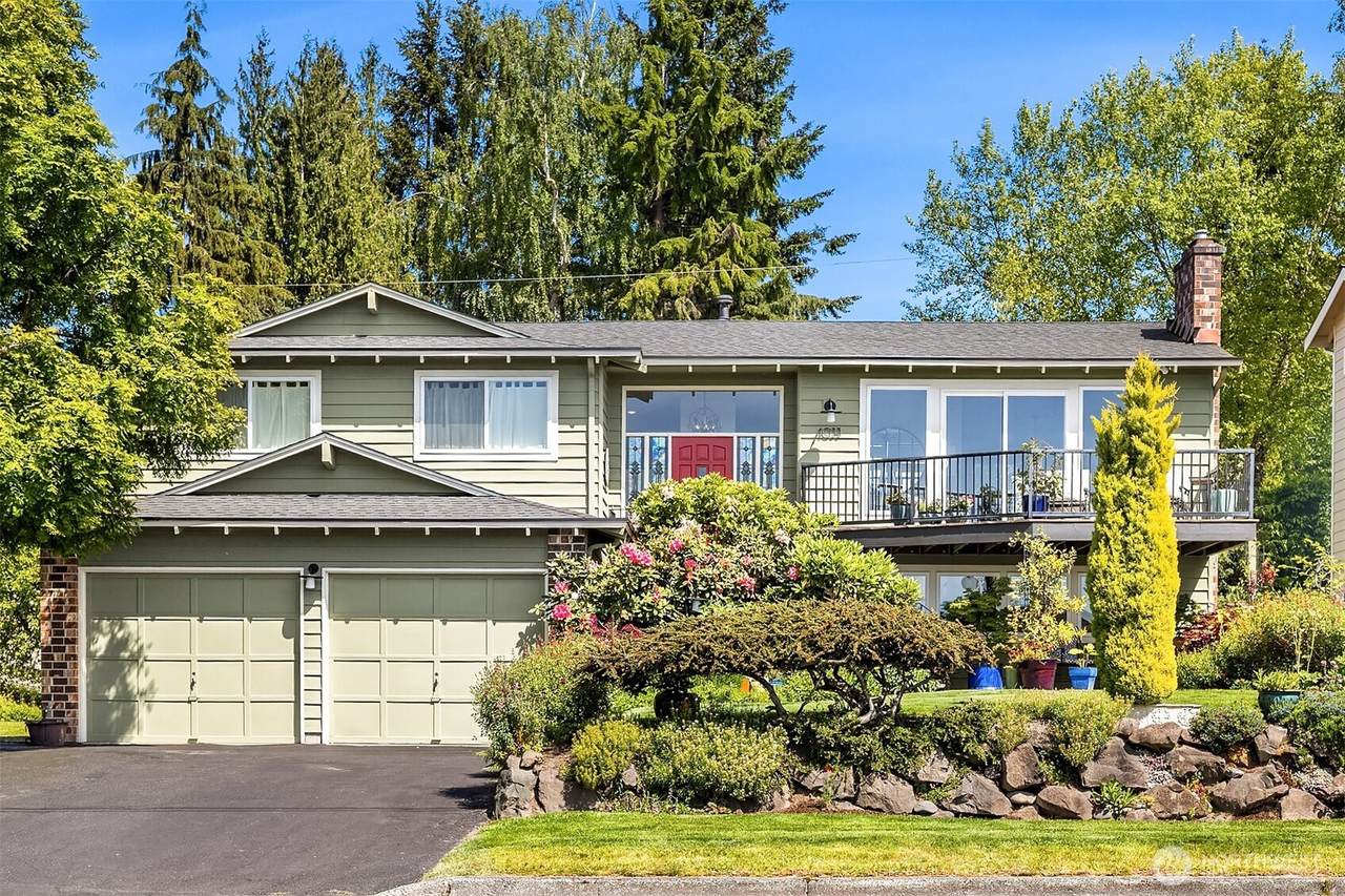 1033 8th Avenue - Photo 1