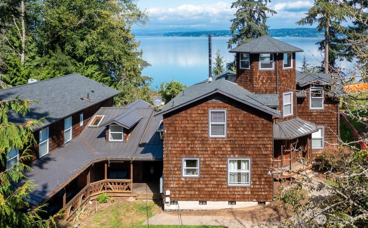 2681 East Camano Dr - Photo 1