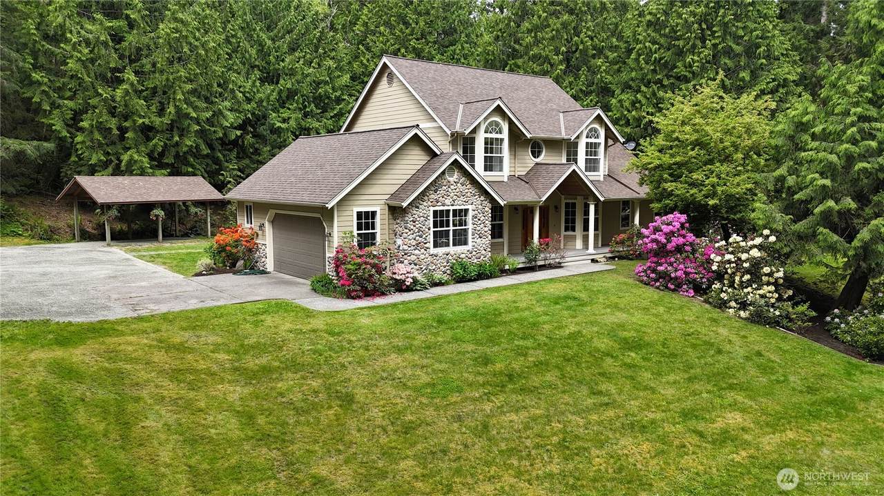 4896 Lucy Lane - Photo 1