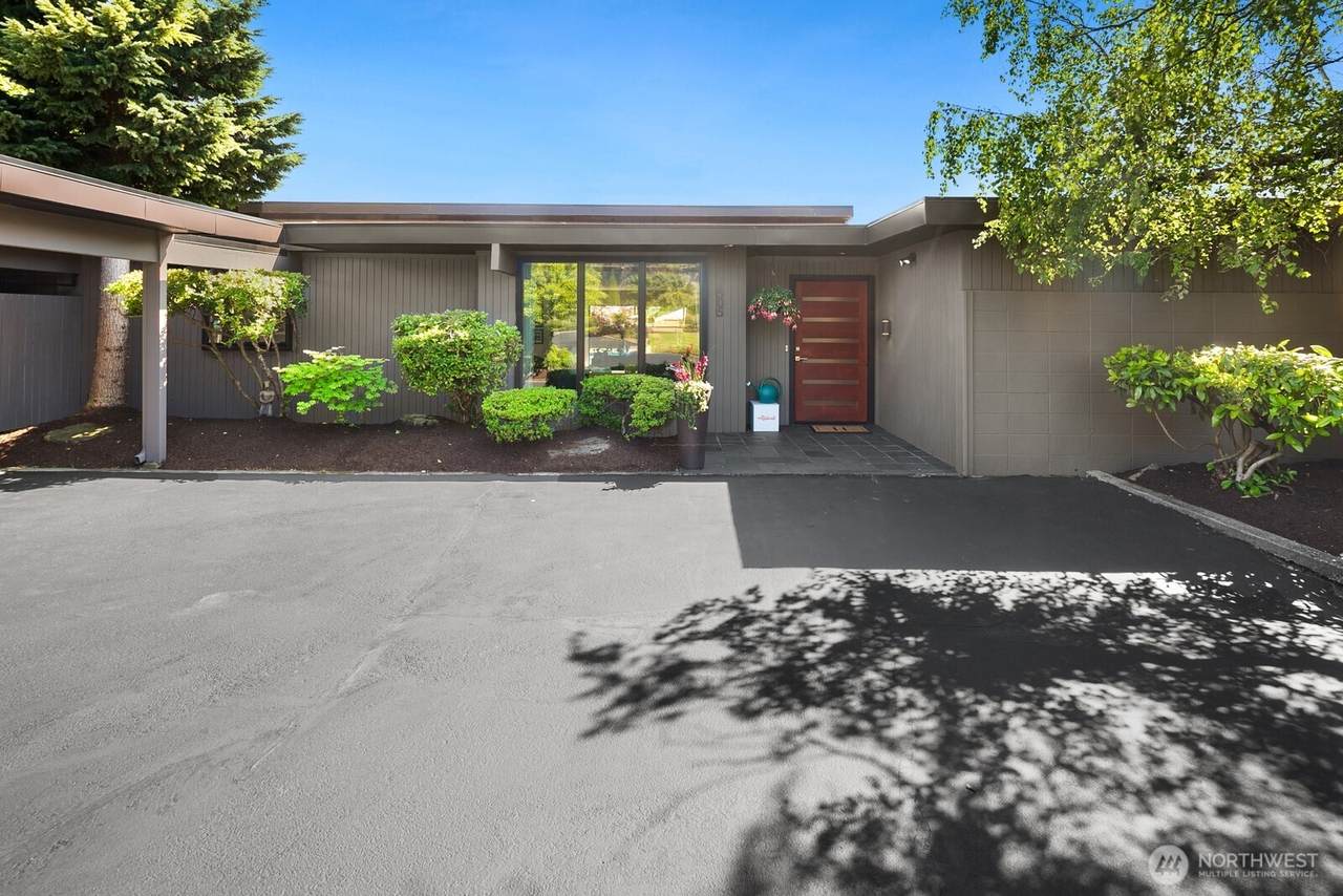 1505 186th Street - Photo 1