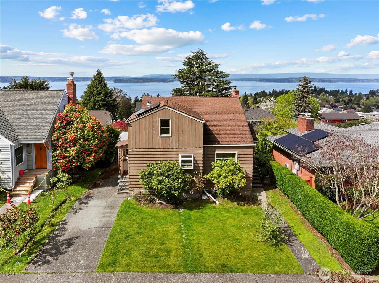6901 40th Avenue - Photo 1