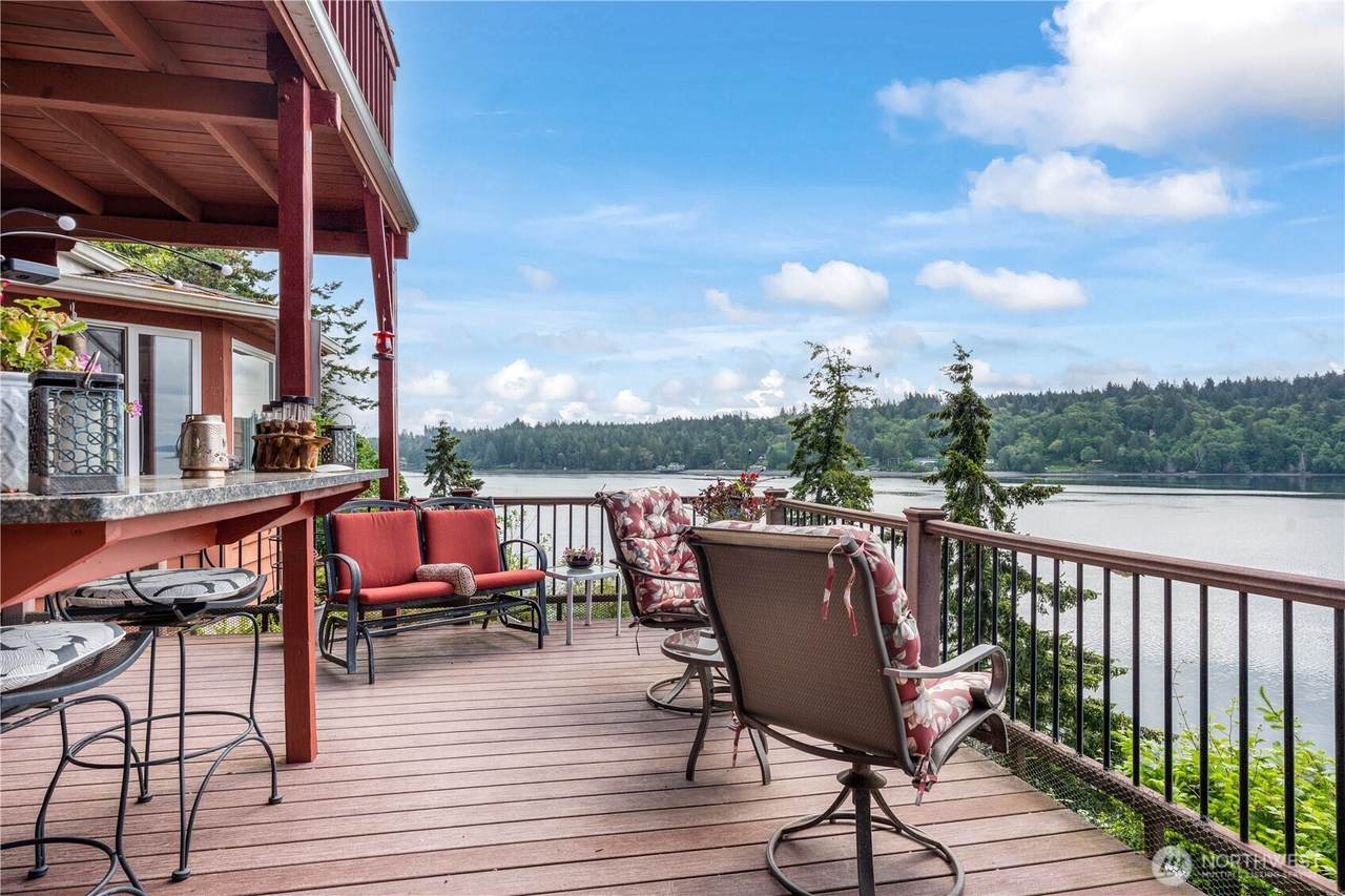 621 Herron Boulevard - Photo 1