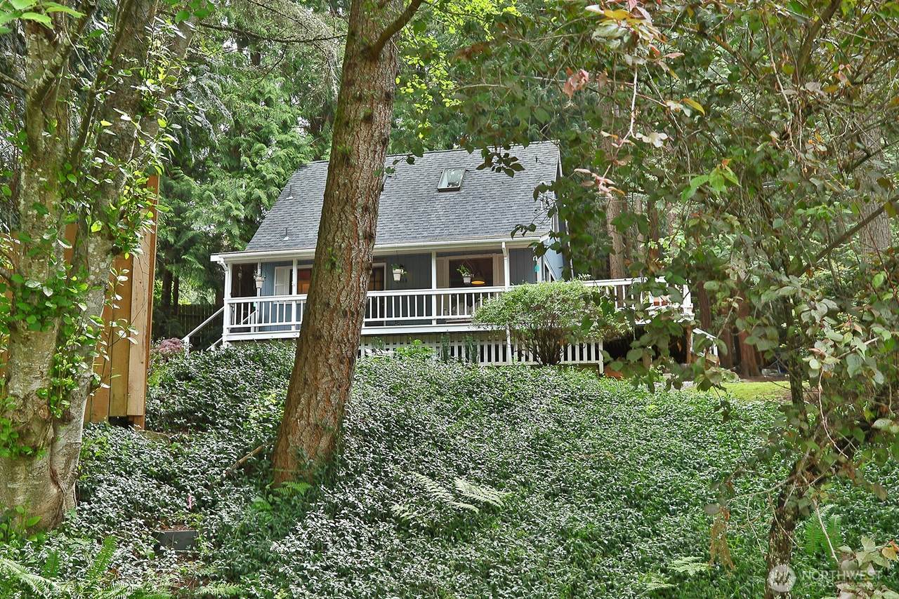 5305 April Drive - Photo 1