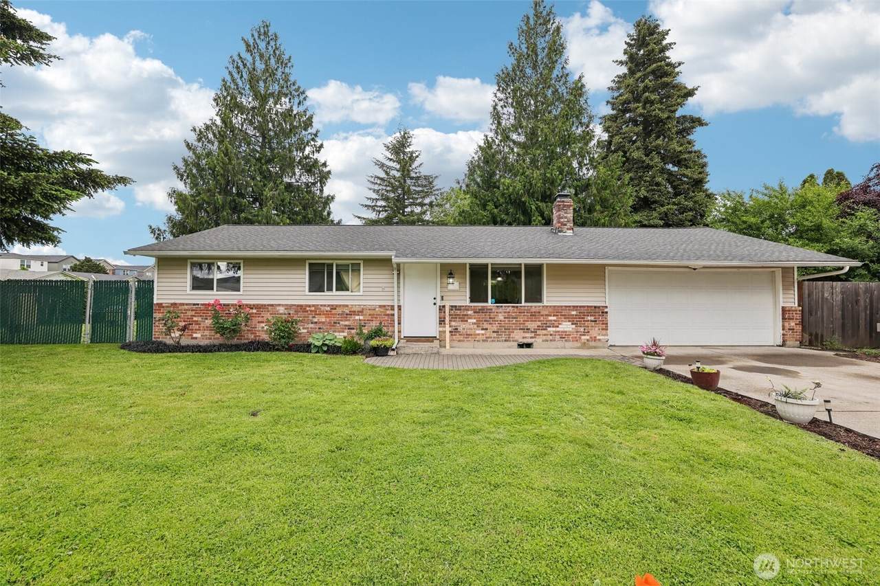 14002 65th Street - Photo 1