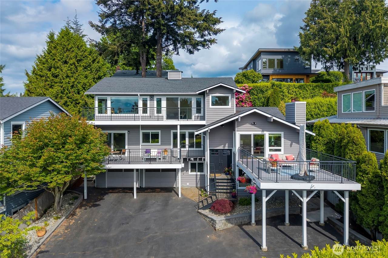 9226 25th Avenue - Photo 1