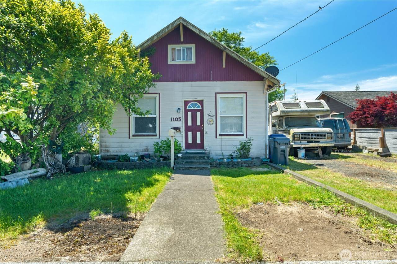 1105 Perry Street - Photo 1
