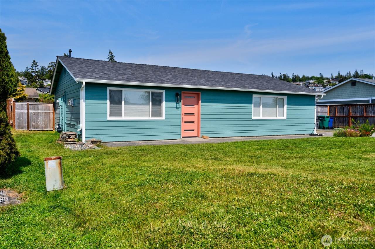 5404 Doon Way - Photo 1